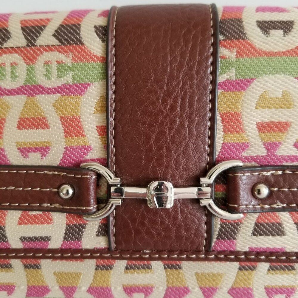 Vintage Eitenne Aigner Wallet with Removable Strap - Picture 7 of 8